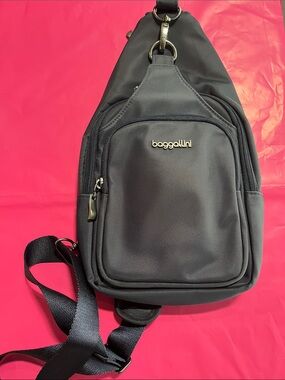 Baggallini Unisex Sling Bag